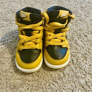 Toddler Jordan 1 -Mid Used Condition